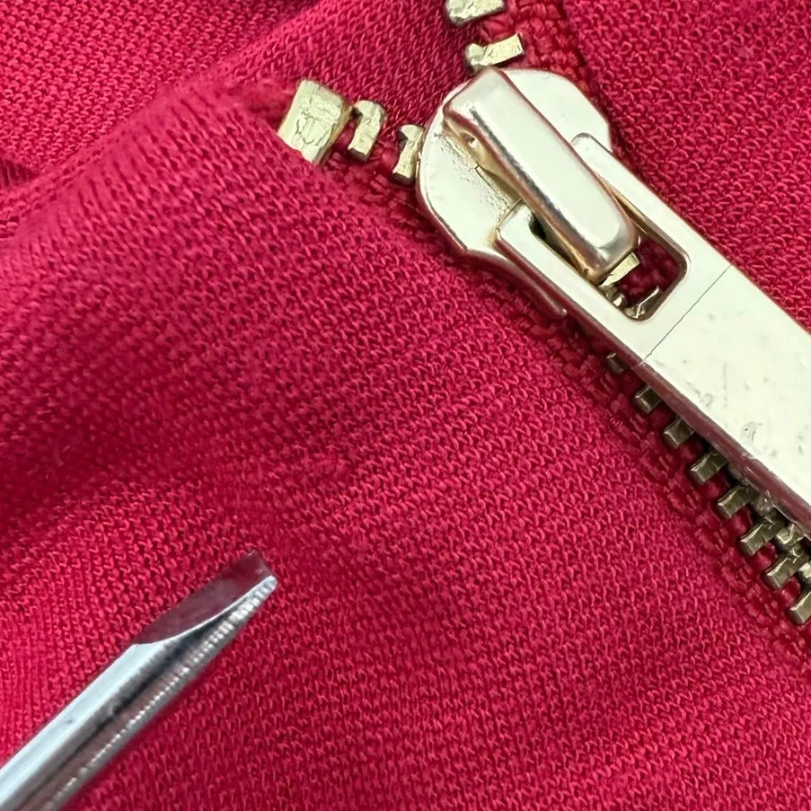 Chico’s Skirt SZ 0.5/Small NWT Ponte Pencil Renaissance Red Gold Zipper Stretch - Image 6