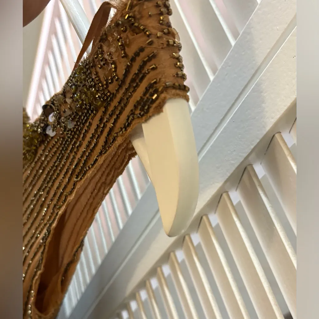 Zara floral beaded sequin dressElegant Brown Sleeveless Dress - Image 12