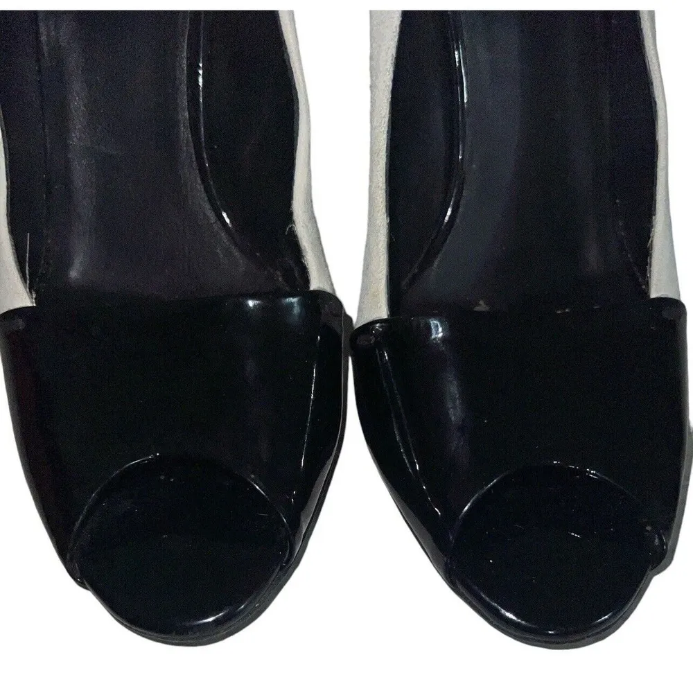Gucci Colorblock White Suede Black Patent Peep Toe Stiletto Pumps Sz 9B - Image 5