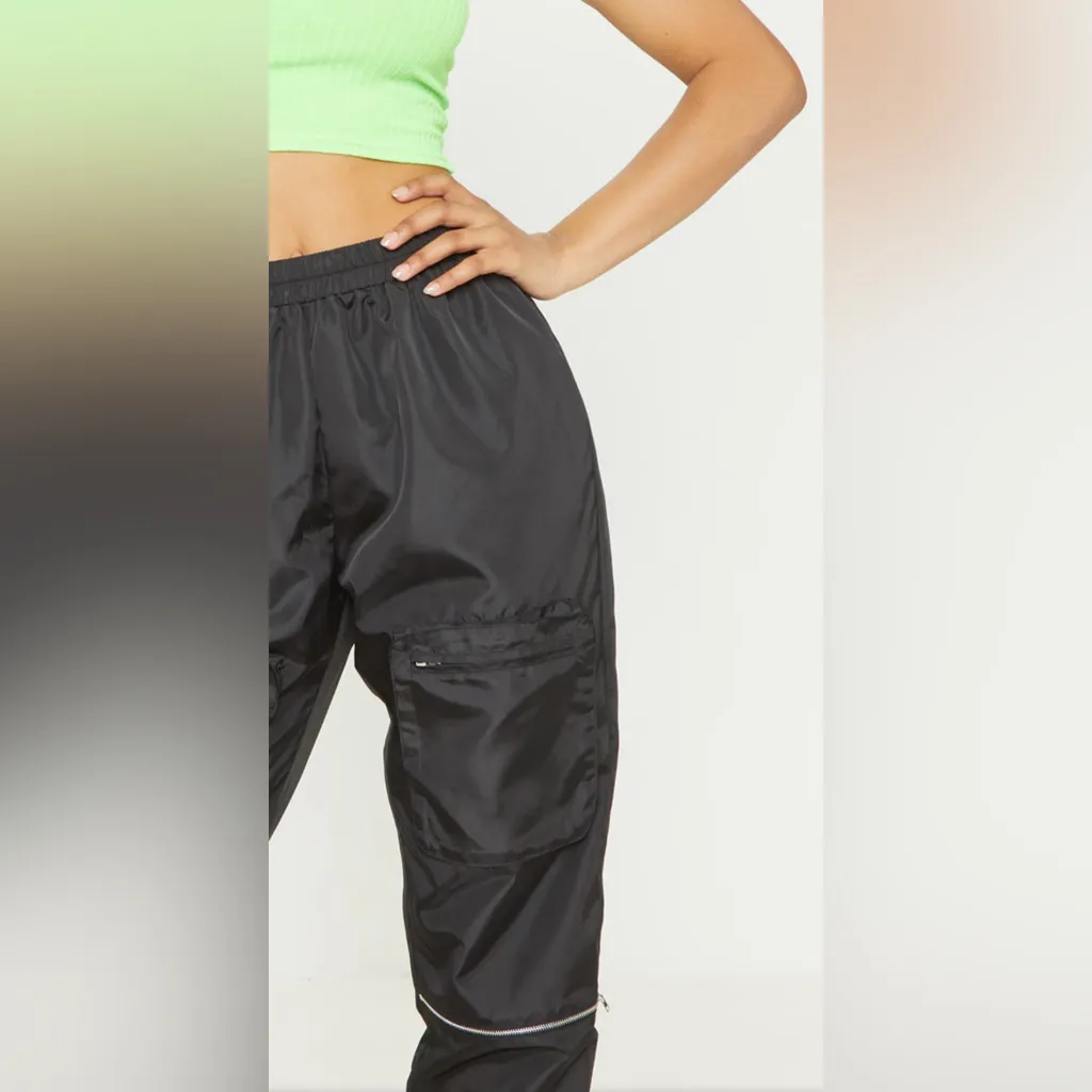NWT PRETTYLITTLETHING Black Cargo Zip Pocket Detail Pants - Image 4