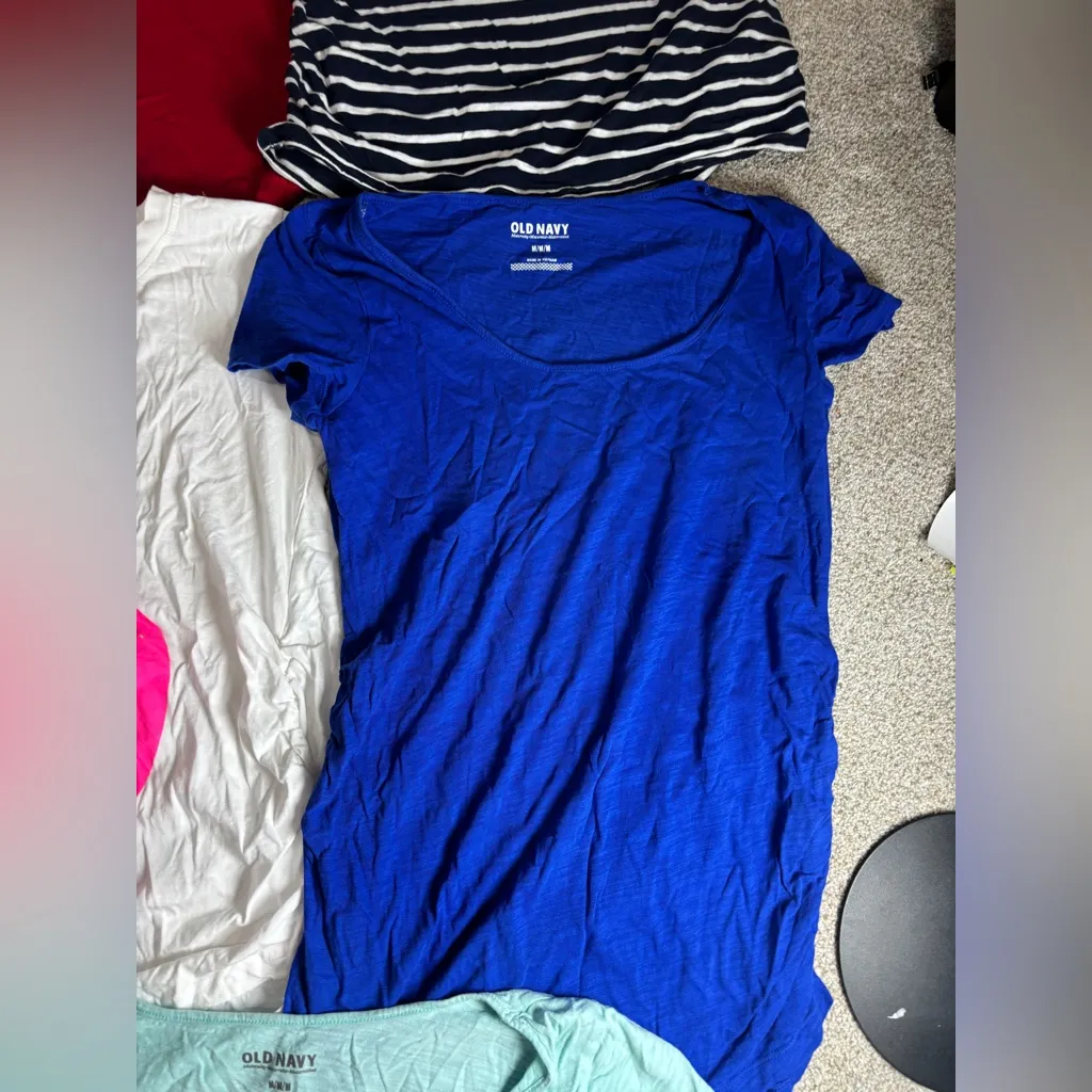 Lot of maternity short sleeve T shirts maternity tees basics neutrals medium - Image 3