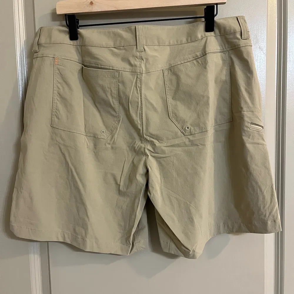 NWT  Women’s Trout Bum Guide Shorts Size 16 - Image 9