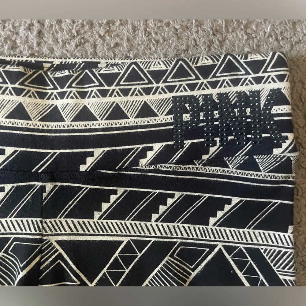 Victoria’s Secret (PINK) Tribal Print Leggings, Size Small - Image 4