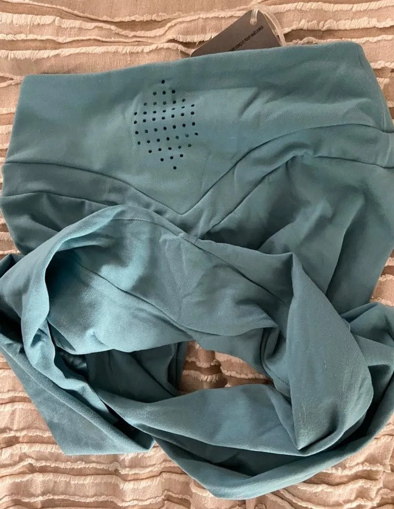 Gymshark Whitney Simmons Leggings - Image 3