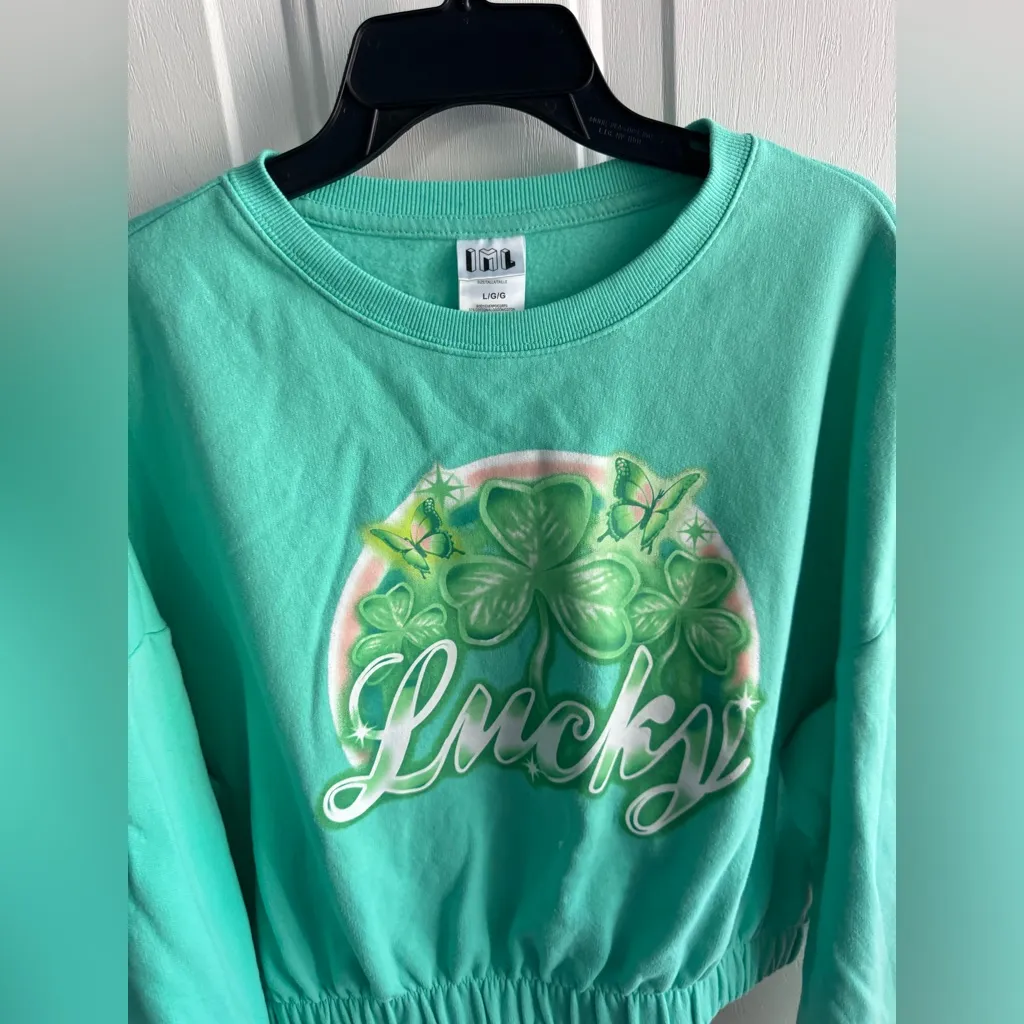IML Lucky Clover Cropped Women’s Sweater. SIZE LARGE Mint Green Graphic Pullover - Image 4