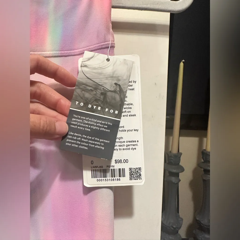 VERY RARE NWT Lululemon Wunder Train High-Rise Tight 25"
Psychedelic Wash Multi - Image 10