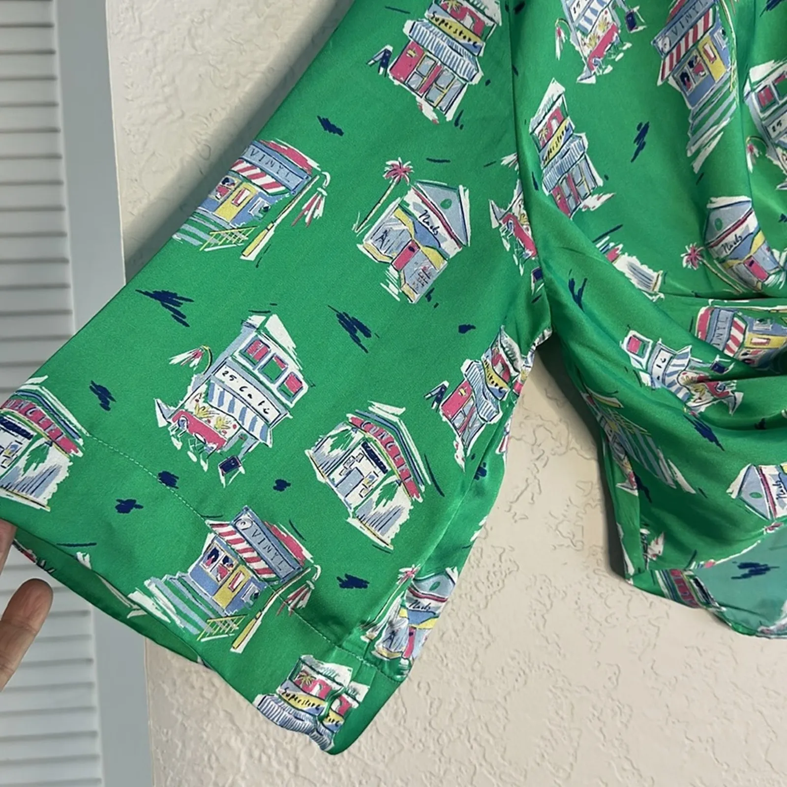 Zara Silky Green Twist Front Top Vacation Print Resortwear St Patricks Day Sexy - Image 4