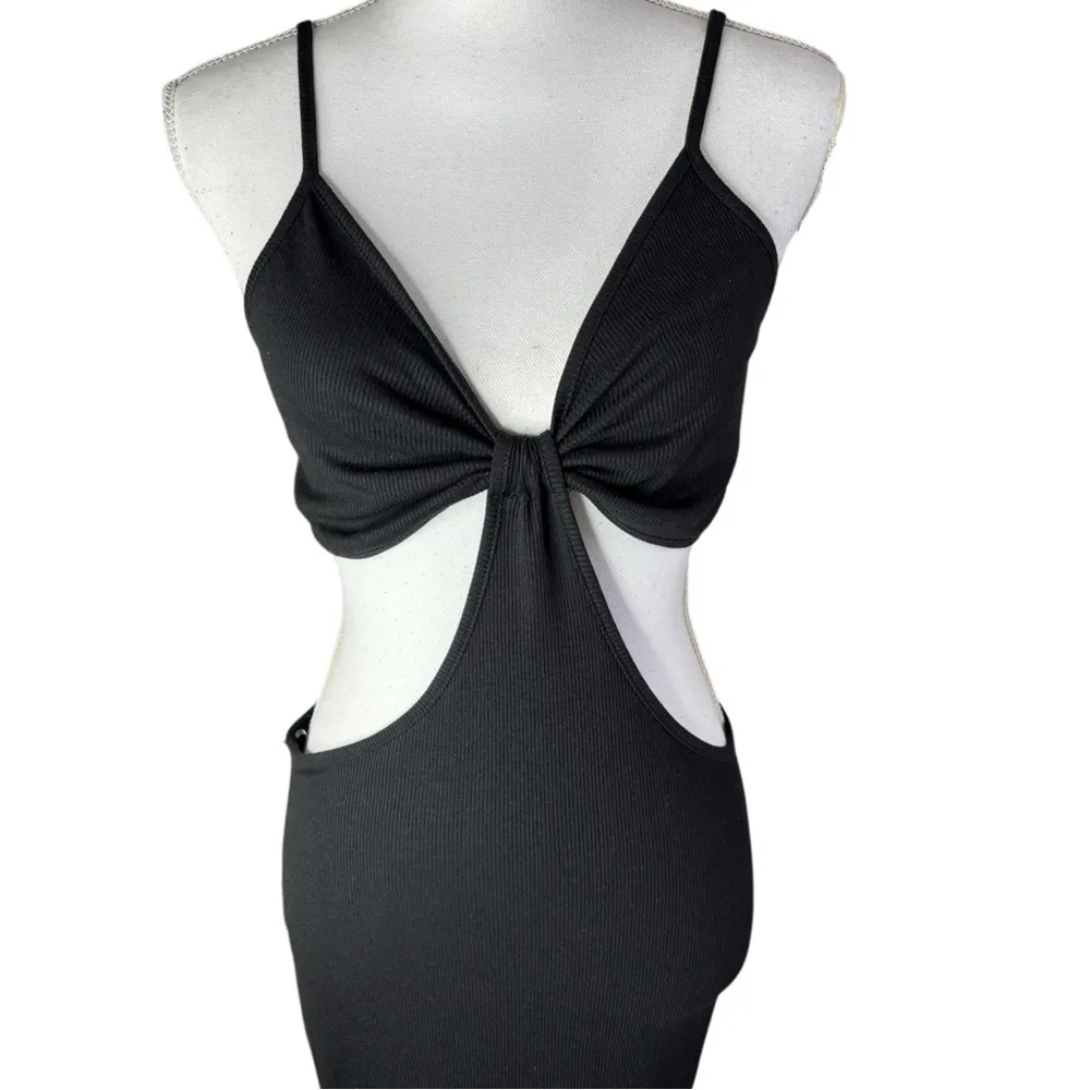 Heart Hips Ribbed Black Cut - Image 3