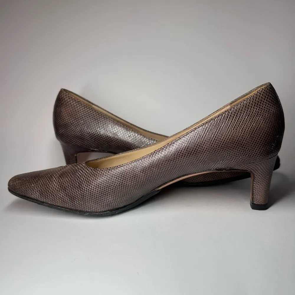 Salvatore Ferragamo Snakeskin Pumps Heels Leather Made in Italy 9 B Vibram Soles - Image 5