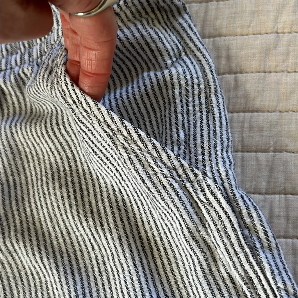 J.Crew linen white striped pull on comfy classic lounge beach shorts L - Image 9