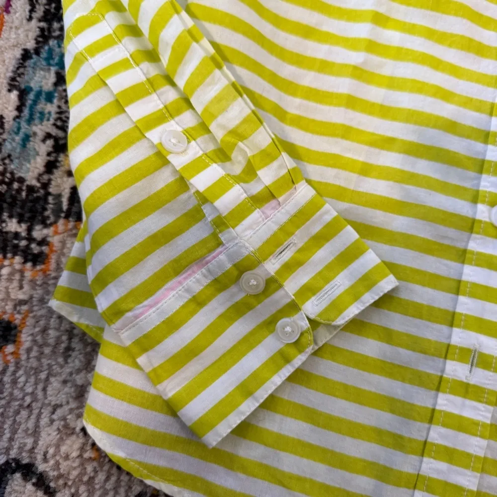 Crown & Ivy Green and White Long Sleeve Button Down Shirt - Image 3