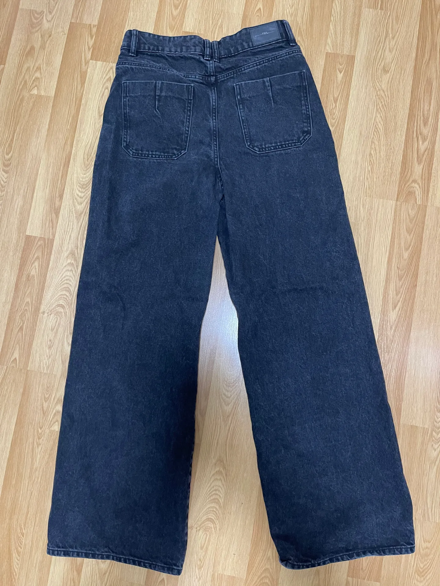 Wide Leg Jeans - Image 4