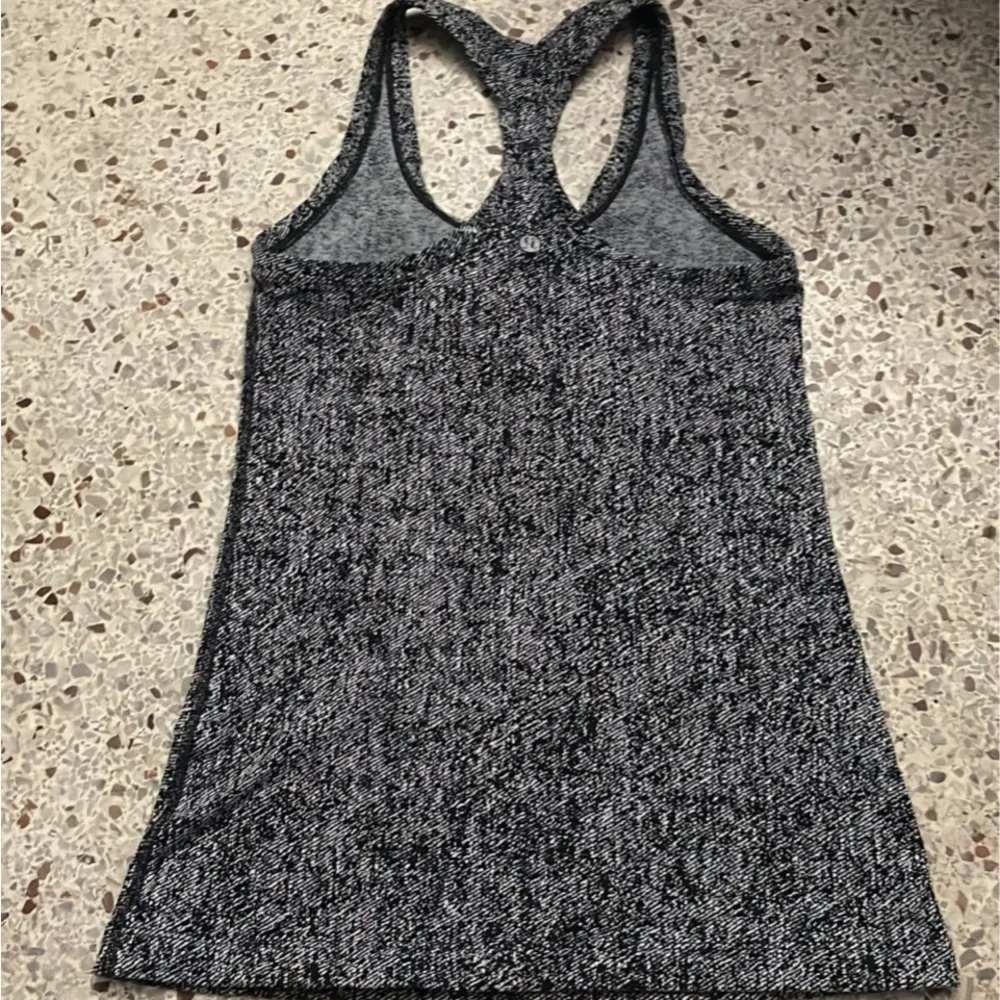 Lululemon Athletica tank top - Image 8