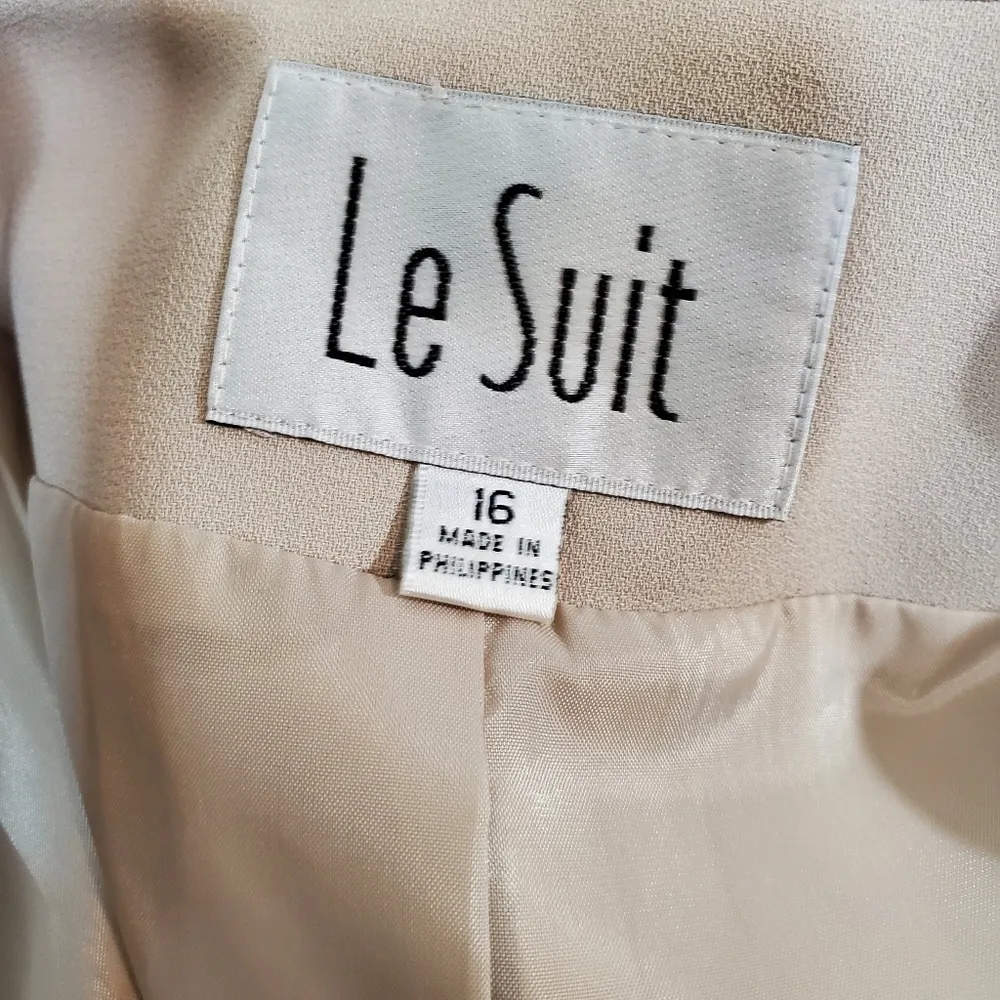 Le Suit Beige Short Sleeve Blazer Jacket 16 - Image 7