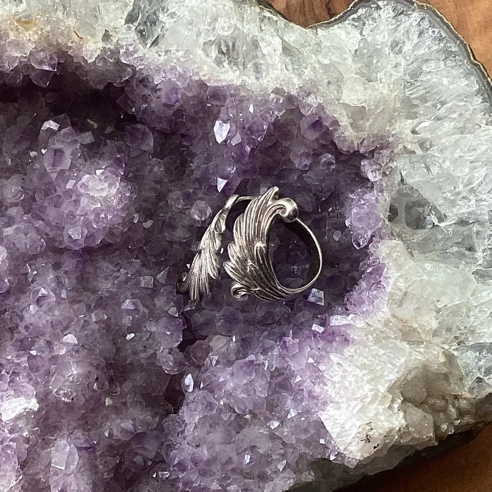 ANGEL WINGS VINTAGE STERLING SILVER RING Sz.6 Adjustable to 5 1/2 - Image 5