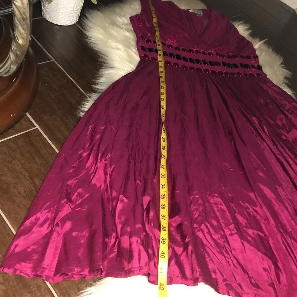 Spiegel fuchsia dress with gemstones in waistline - Image 9