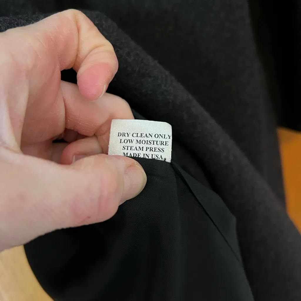 Sophisticated Gray wool Trench Coat for Women velvet cuffs Black Size 16 - Image 9