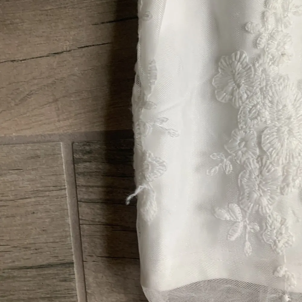 Gianni bini lace dress - Image 4