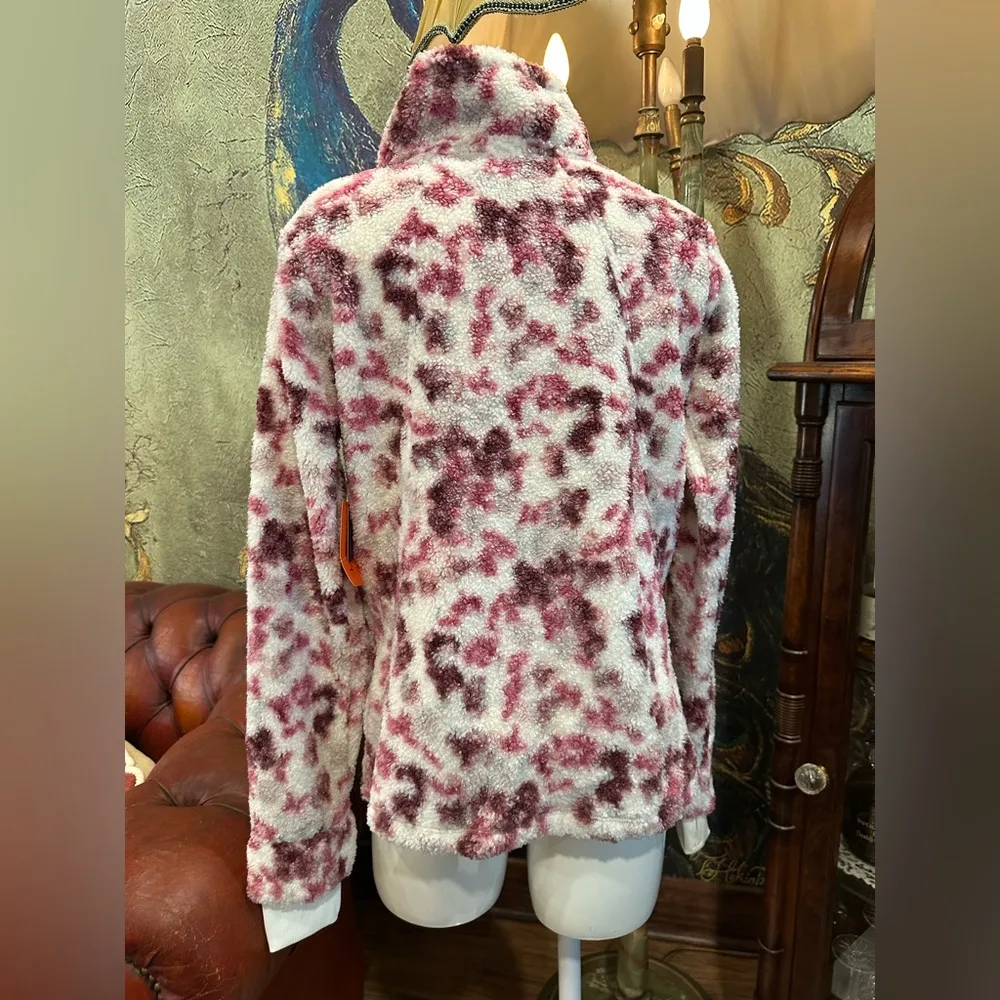 NWT Freely Cozy Pink and White Fleece Pullover Size M - Image 3