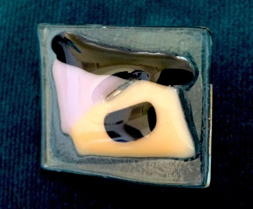 Vintage Pin broach glass art design - Image 2