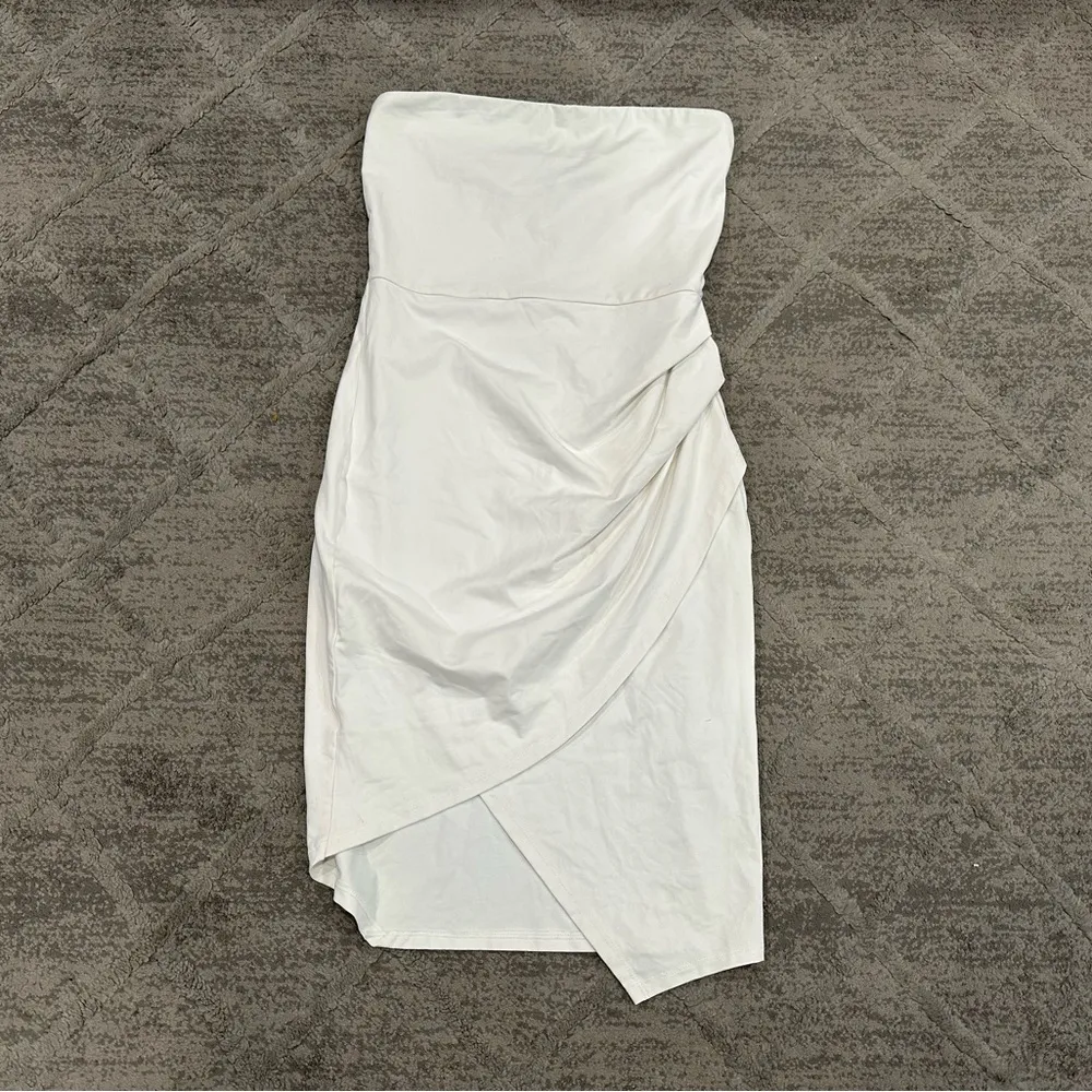 Susana Monaco Strapless Side Pleat Dress in Sugar Large L - Image 3