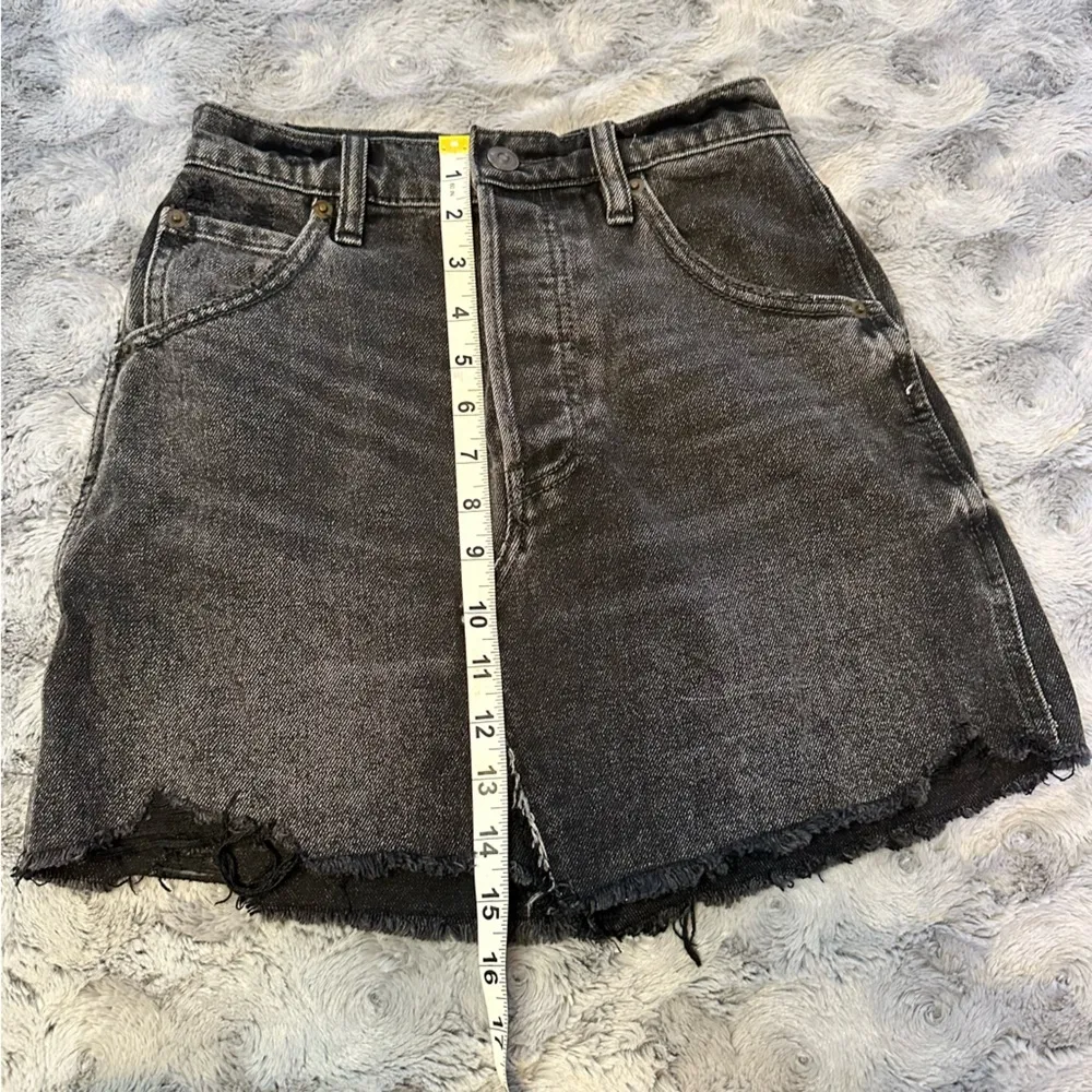 We The Free by Free People BREA CUT OFF DENIM SKIRT SIZE 24 Black Distressed - Image 8