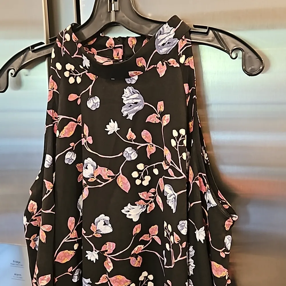 💕VERONICA M💕 Halter Beck Cold Shoulder Ling Sleeve Dress ~ Floral Print M NWT - Image 3