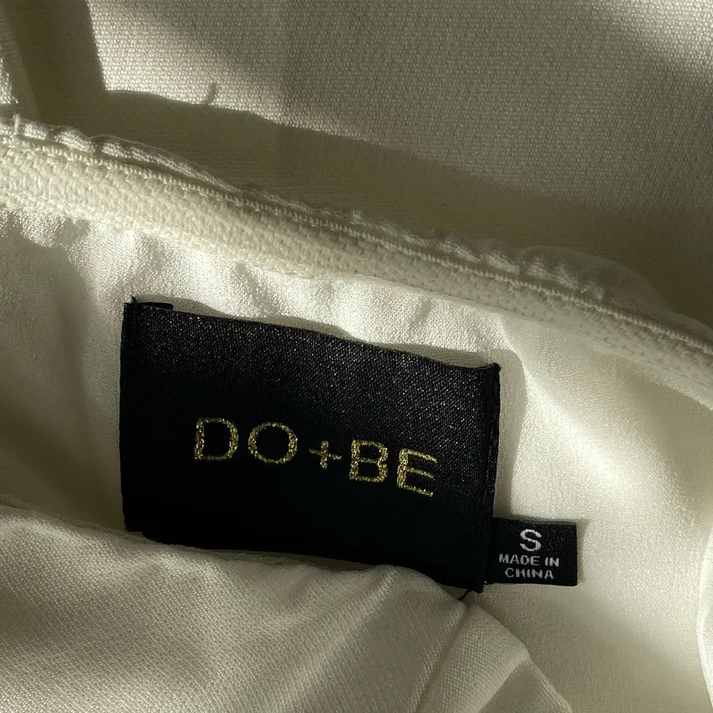 DO+BE  White Strapless Jumpsuit, Size Small - Image 5