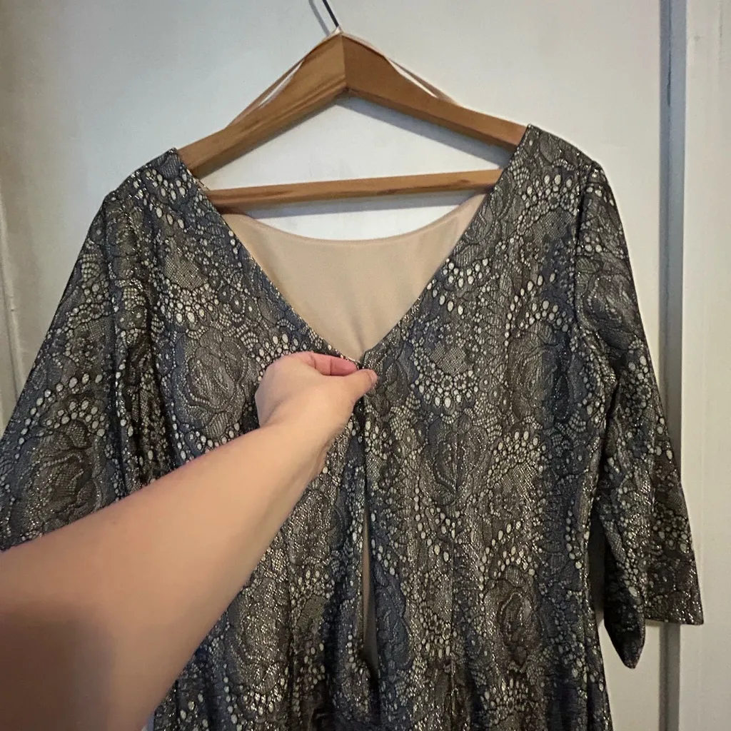 Eliza J black & gold metallic dress soft V in the back. Fabulous wedding guest - Image 7