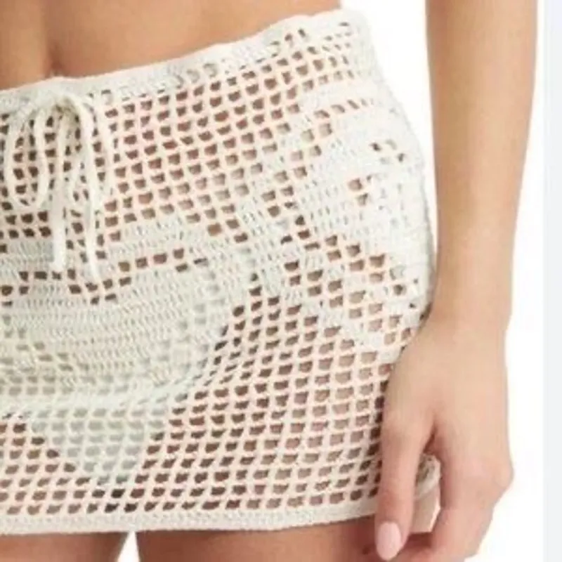 MEMORIAL DAY Heart Crochet Miniskirt in Ecru Size‎ Small - Image 2