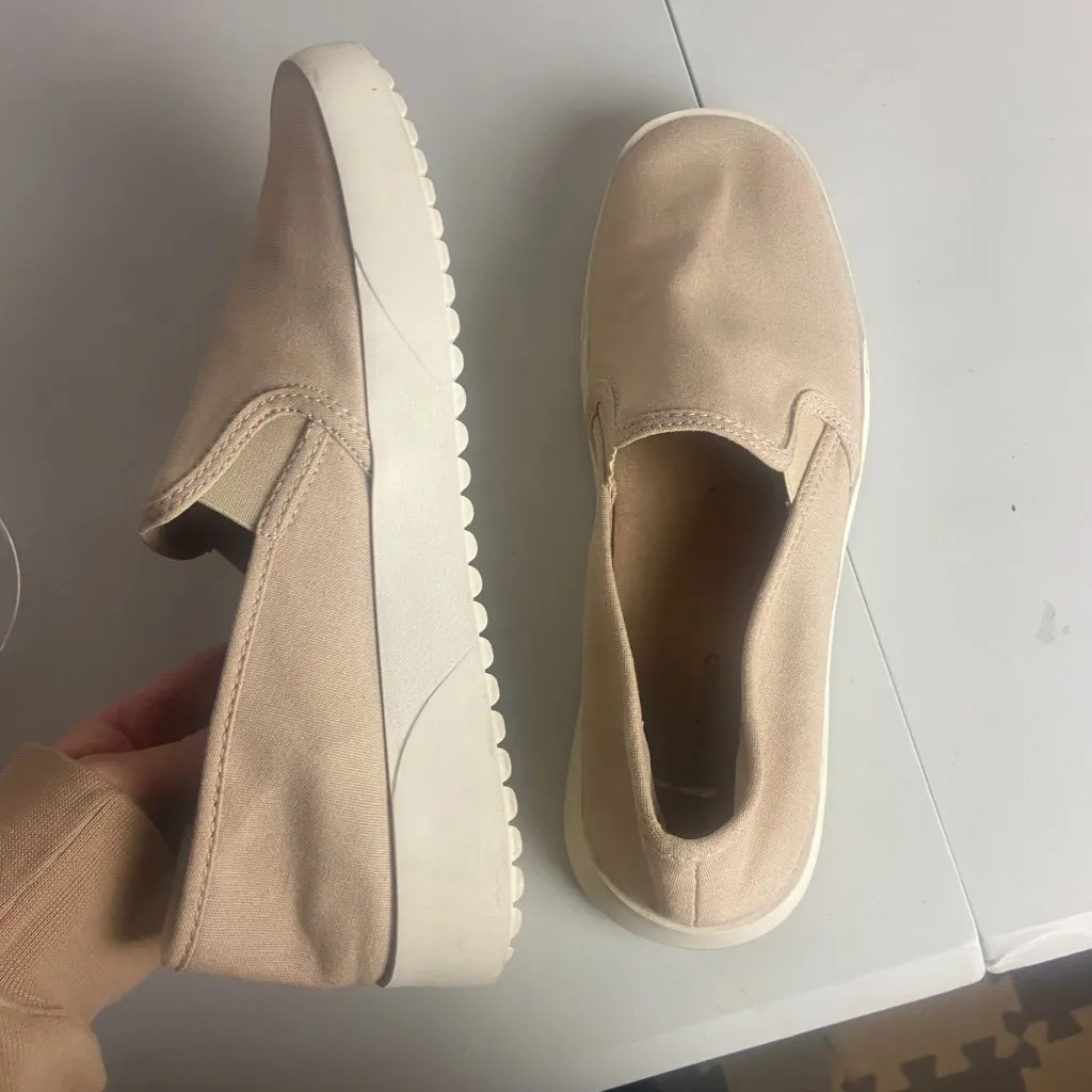 Lucky Brand Shoes Size 9.5 Gimmony Slip On Sneaker Flat Tan Neutral Canvas - Image 5