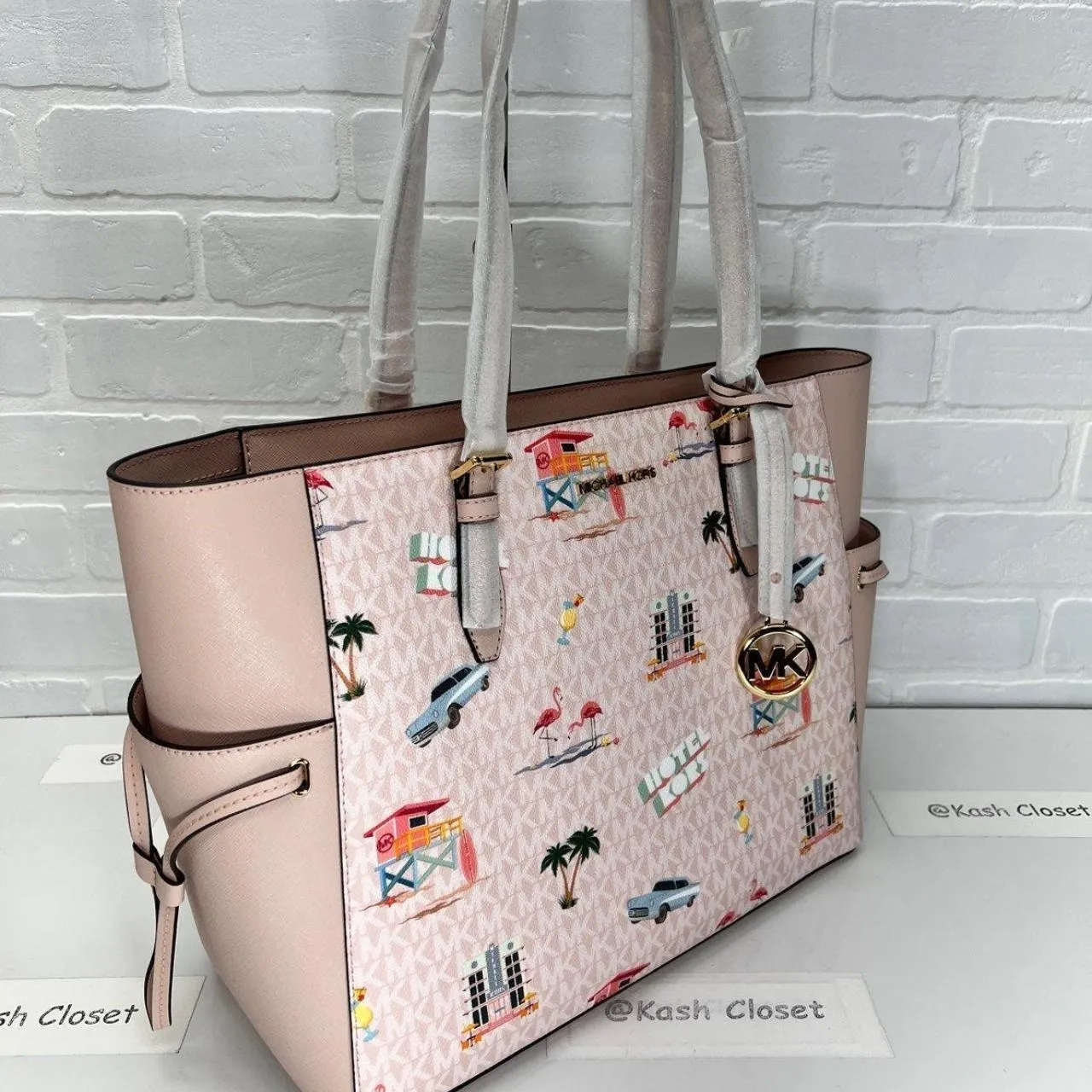 Lt Powderblush Gilly Tote Large Printed Drawstring Travel Bag - Image 2