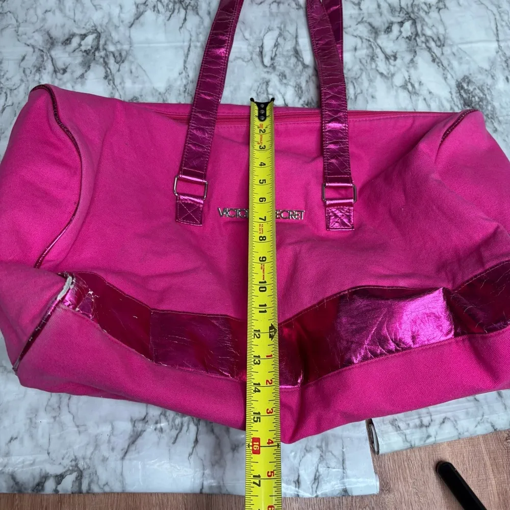 Victoria Secret y2K 2000s travel bag large duffle hot Pink zip up - Image 8