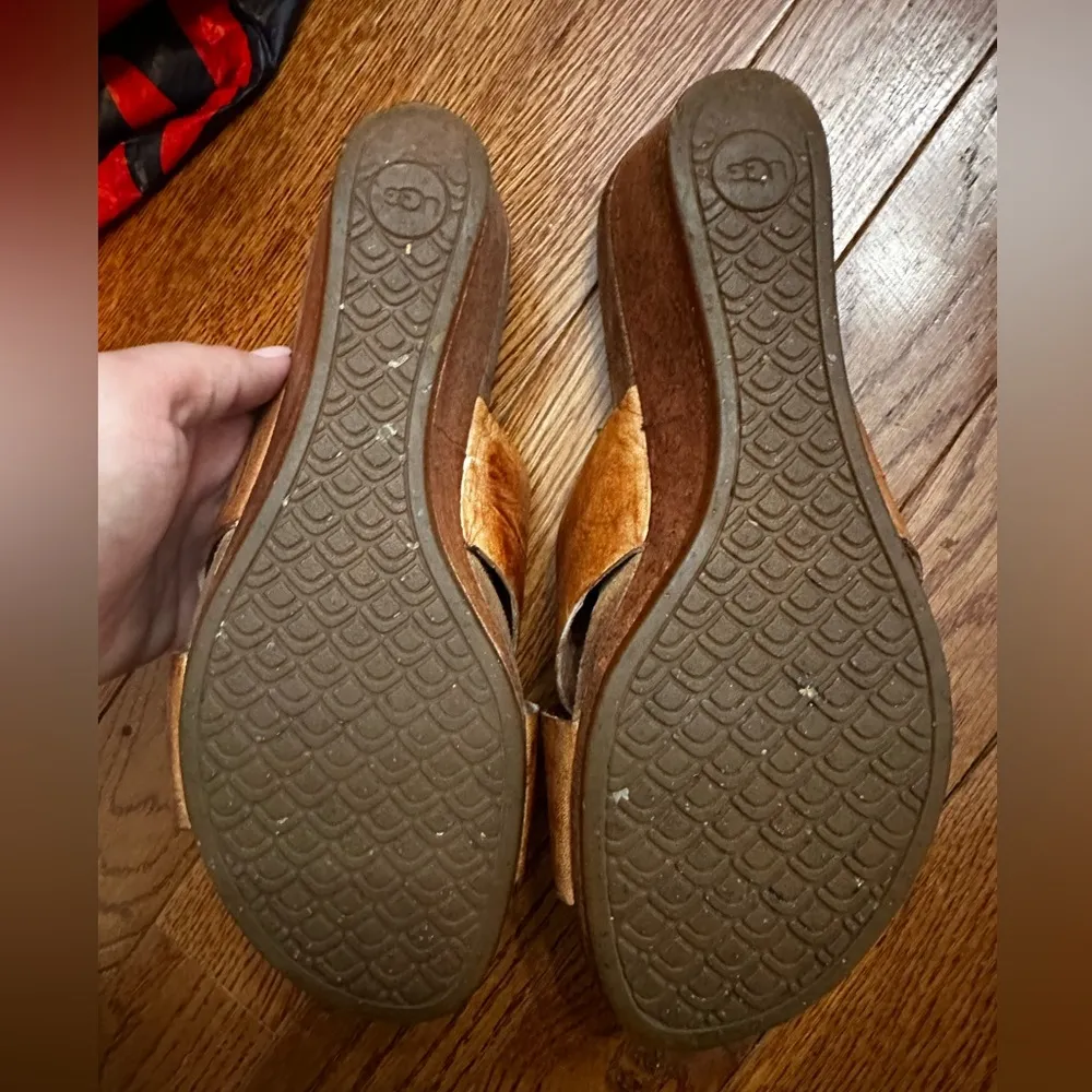 UGG Australia Lyra Sandal Women Size 6 Brown Leather Cork Wedge Slip On *READ* - Image 5