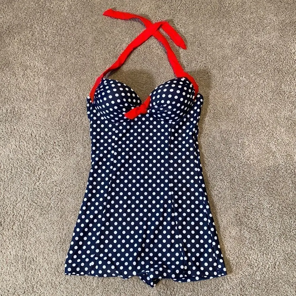 Women’s Swimsuit Bathers Halter Neck Boy Leg with Spots Size 6 - Image 4