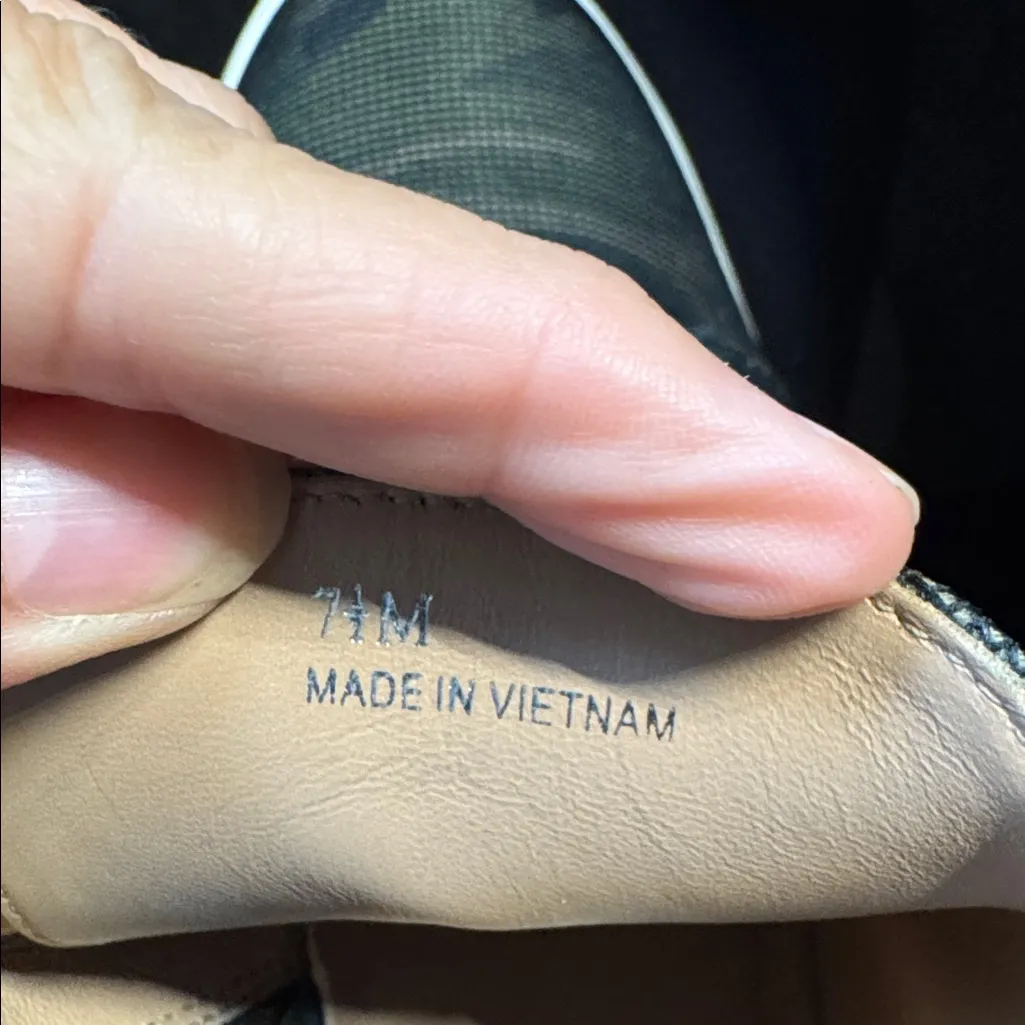 Linea Paulo Camouflage Wedge Booties size 7.5 Green - Image 8