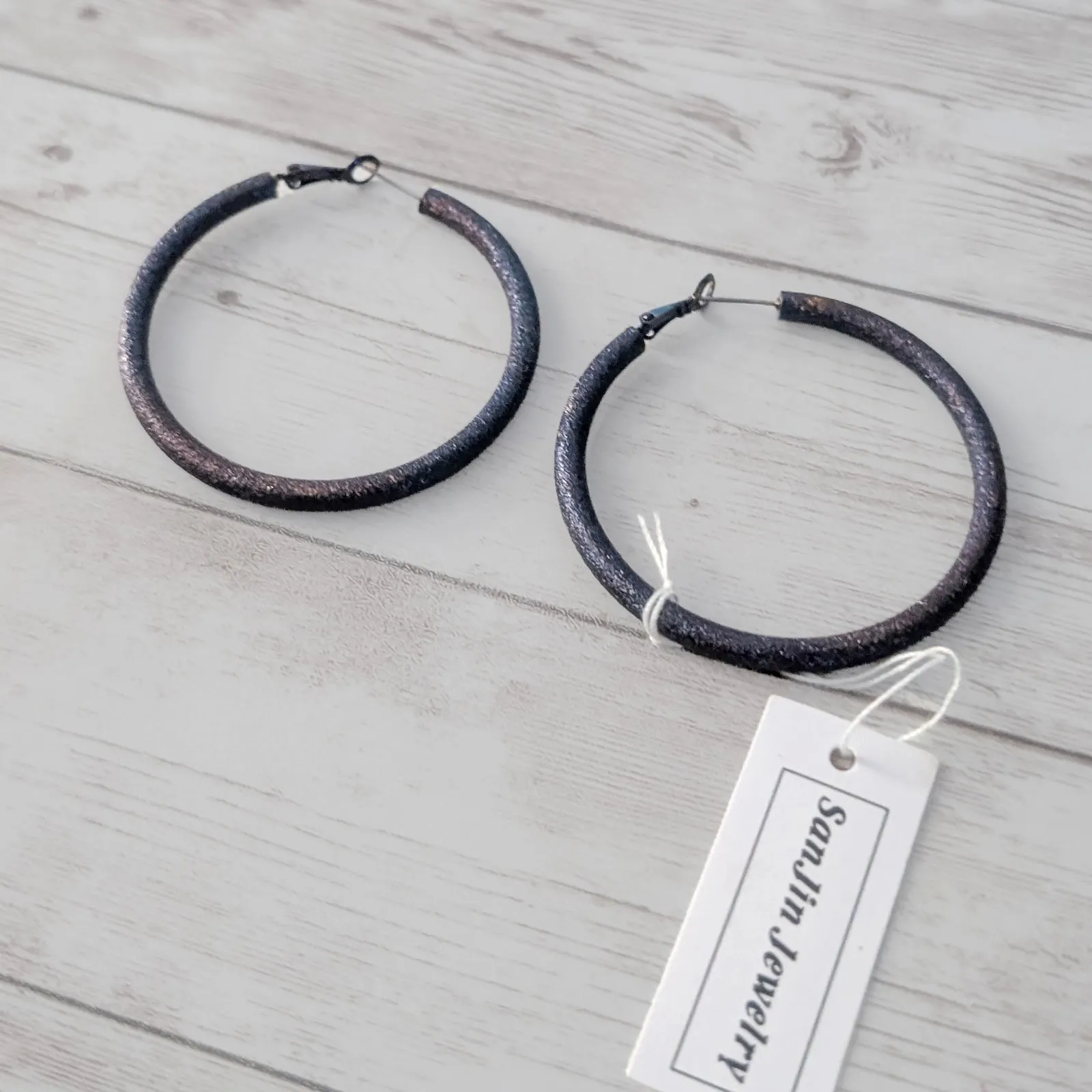 SanJin Jewelry Dark Blue & Brown Tones Large Hoop Earrings 2 & 1/8" - Image 3