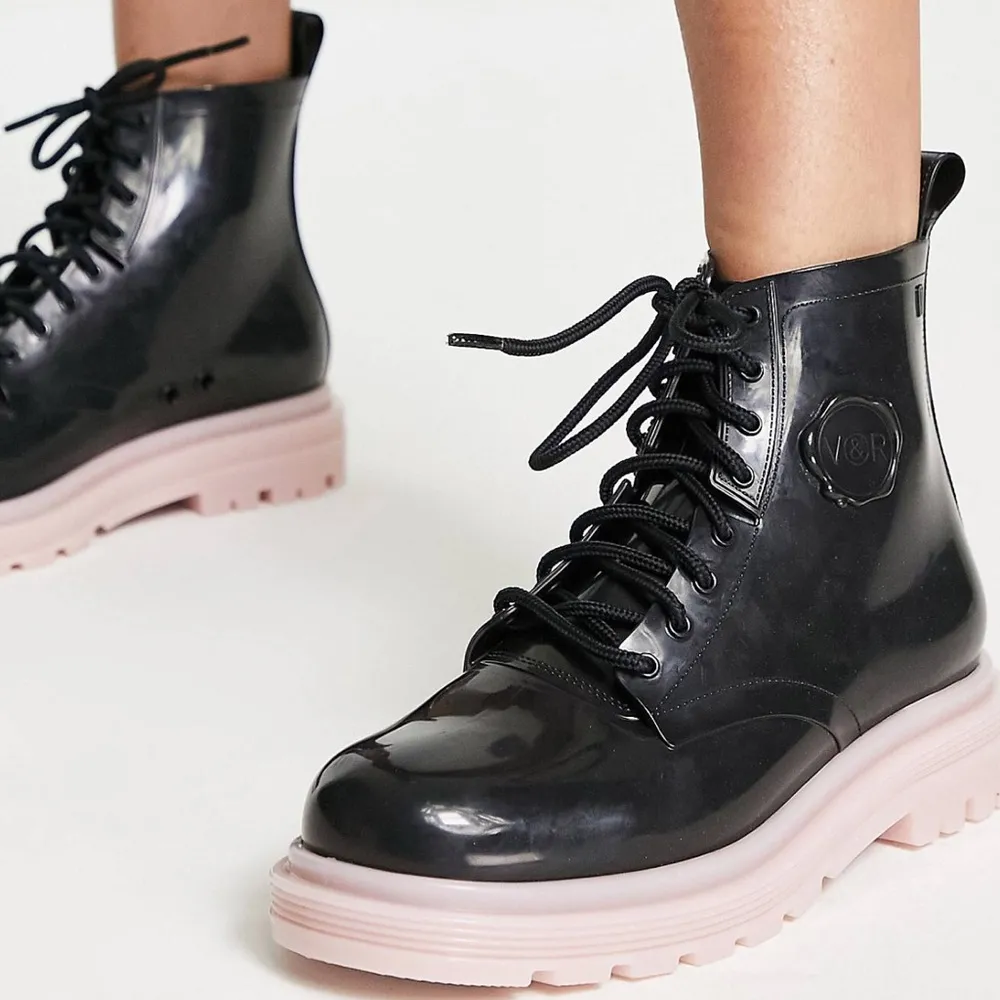 NWT  Coturno Combat Boots Faux Leather Black Pastel Pink Barbie 7.5 - Image 2