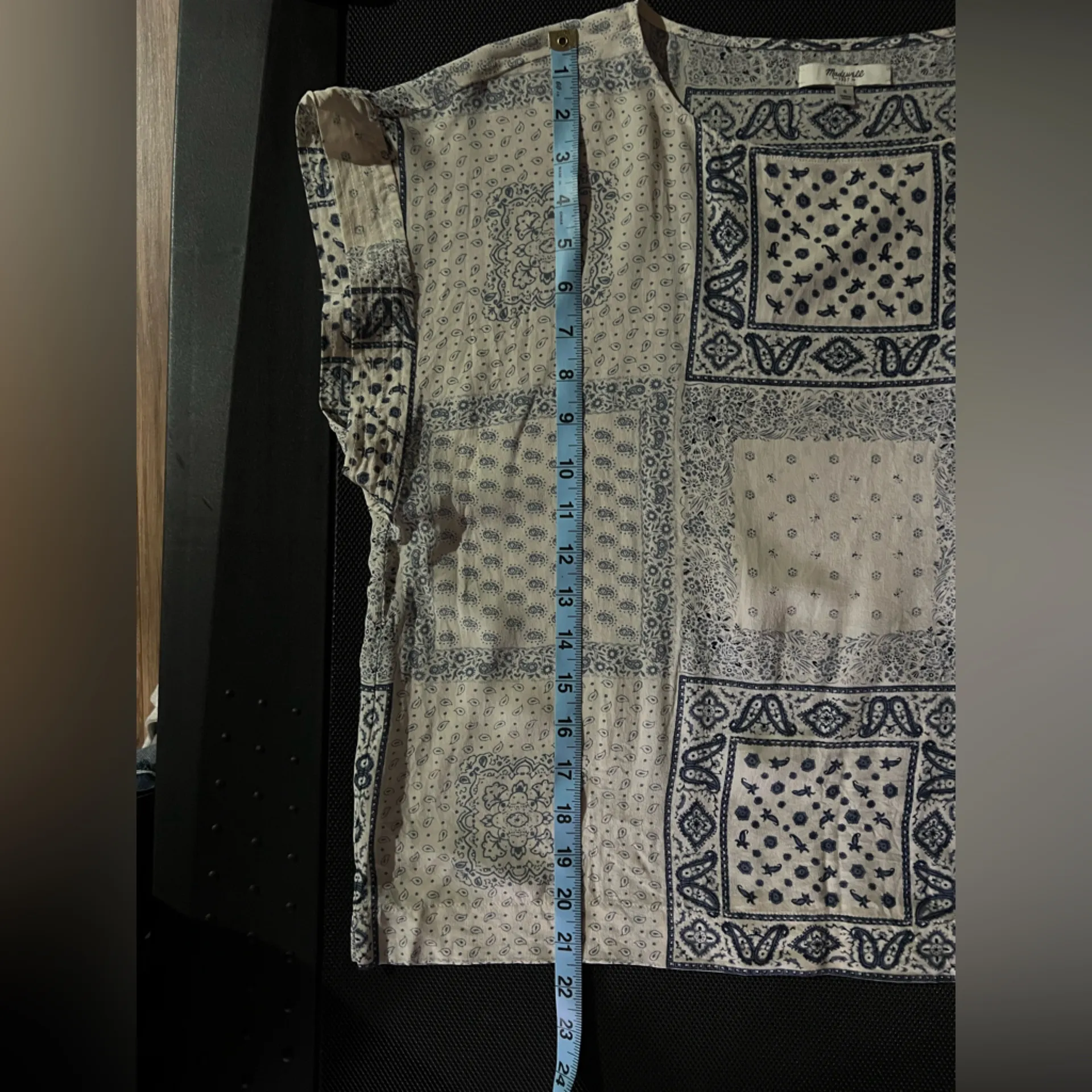Madewell Kyoto 100% Silk Bandana Print Top in size Small - Image 11