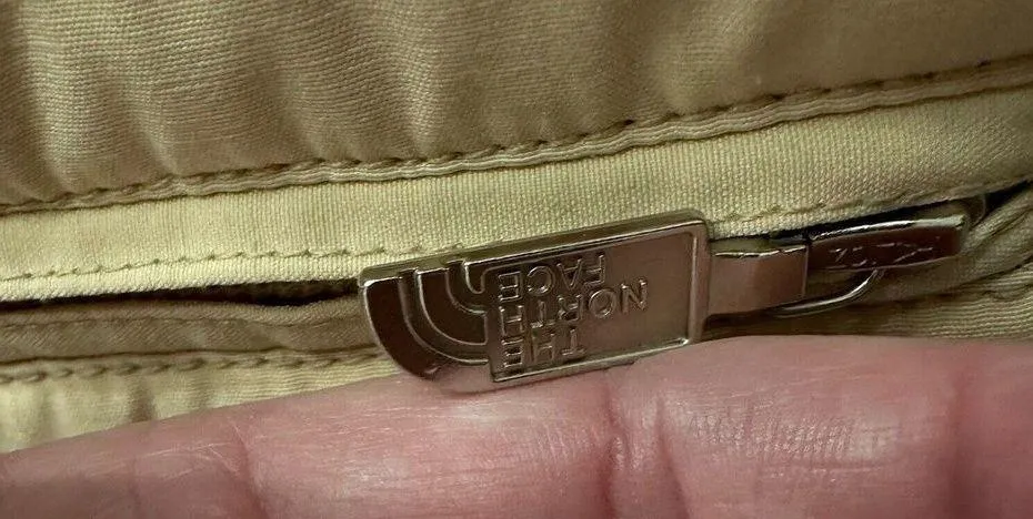 Vintage NORTH FACE Quilted Vest Womens Size M Beige USA MADE Button Snap Pockets - Image 8