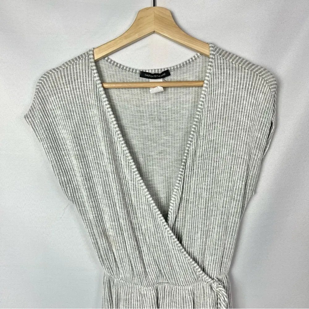 Urban Outfitters UO Caution to the Wind Gray Stripe Wrap Midi Dress M - Image 3