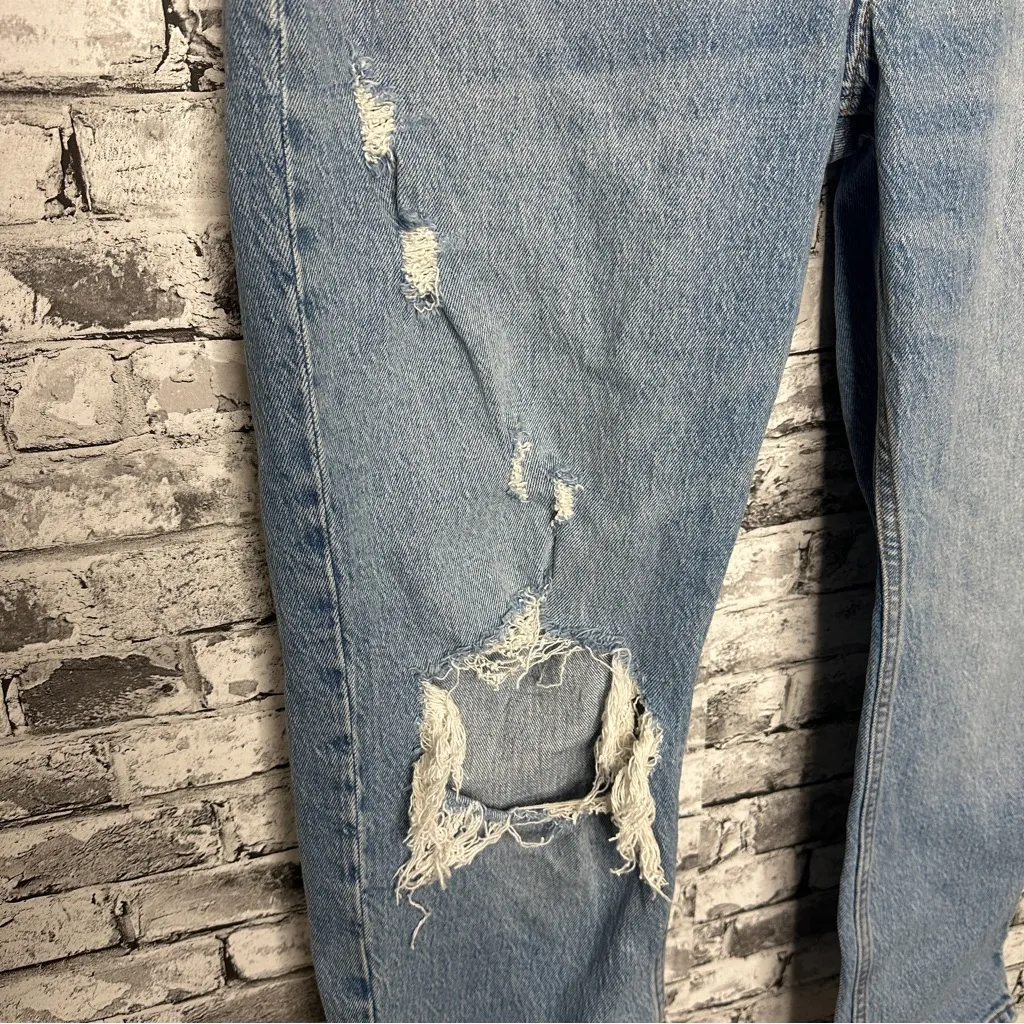 EUC Abercrombie & Fitch The Dad High Rise Straight Leg Jeans Size XS/6/28 Waist - Image 3