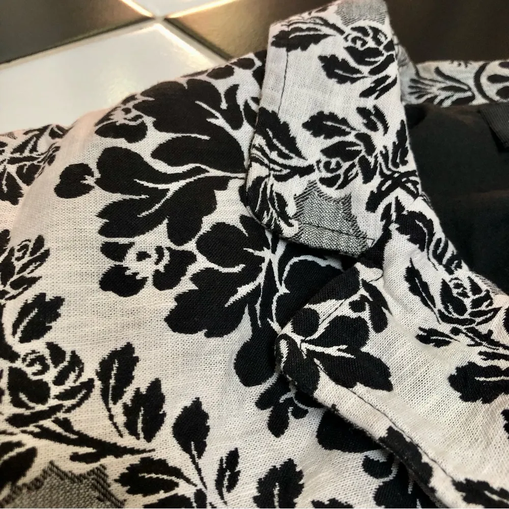 Vintage Focus 2000 Blazer Front Tie Floral Black Cream Jacquard Modern size Med Multiple - Image 7