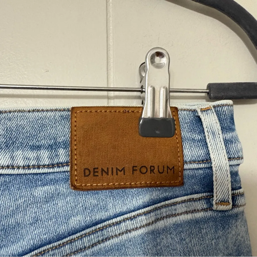 Denim Forum The Lola High Rise Skinny Crop Jeans Size 27 Light Wash Blue - Image 9