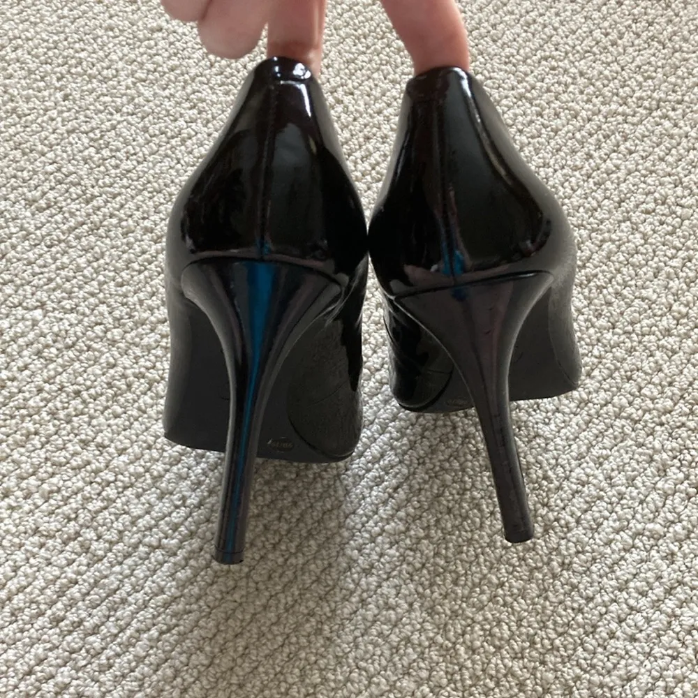 Jessica Simpson Platinum Black Stiletto High Heels Shiny Size 9 Like New - Image 6