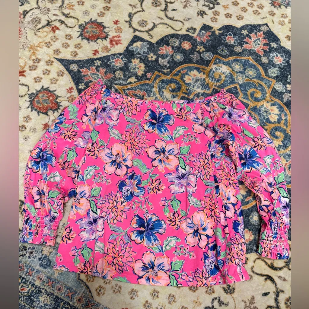 Lilly Pulitzer Lessa Off-the-shoulder Vibrant Pink Floral top Blouse size XS - Image 2