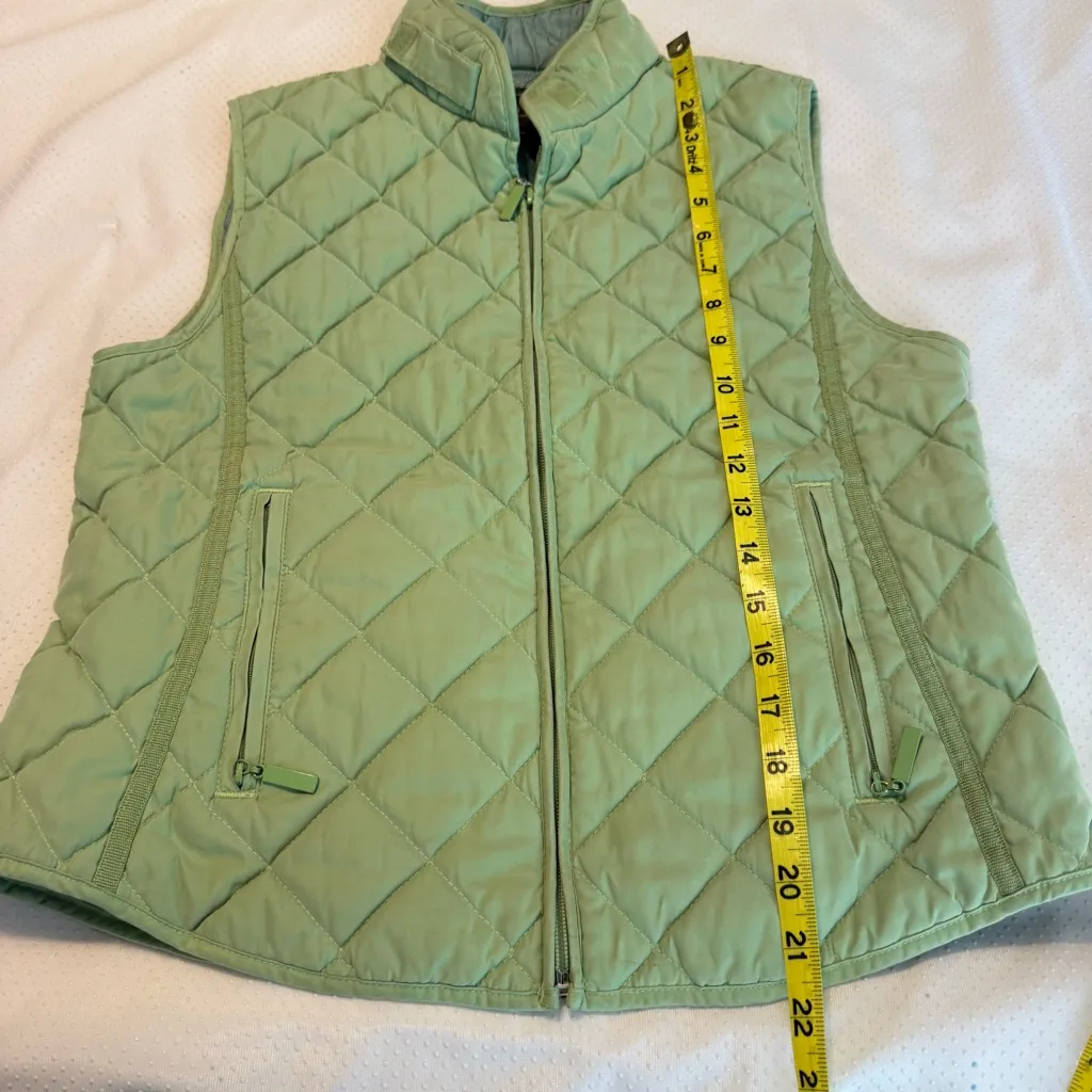 Free w/ Purchase Van Heusen Quilted Zip Up Vest Women’s Medium Light Green FLAWS - Image 8