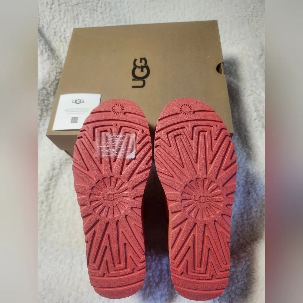 NWT UGG Classic Ultra Mini Platform Vibrant Coral Women's Ankle Boots Size 7 - Image 11