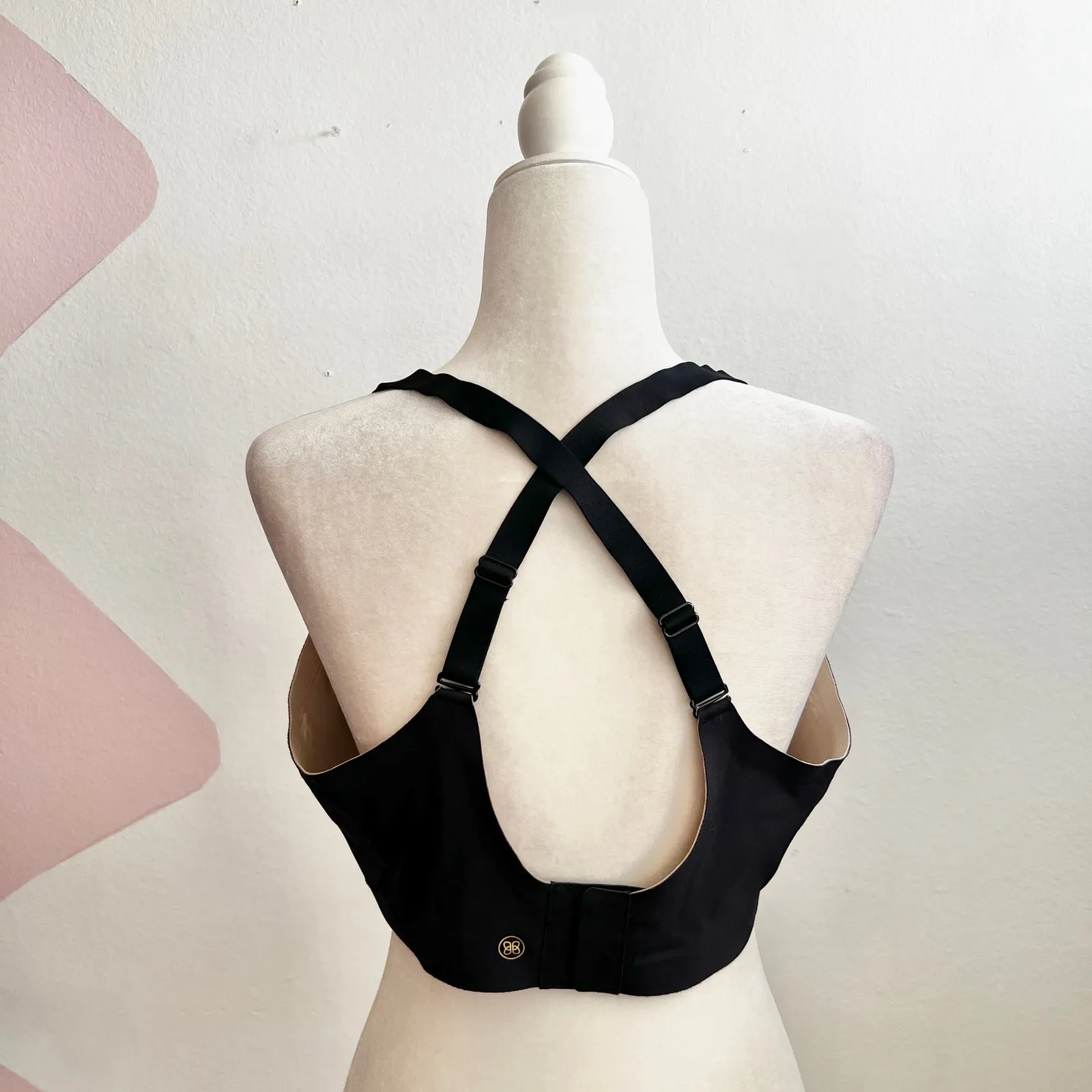 Honeylove Black Wire Free Crossover Bra in Runway Size 1X Minimalist Modern Chic - Image 2
