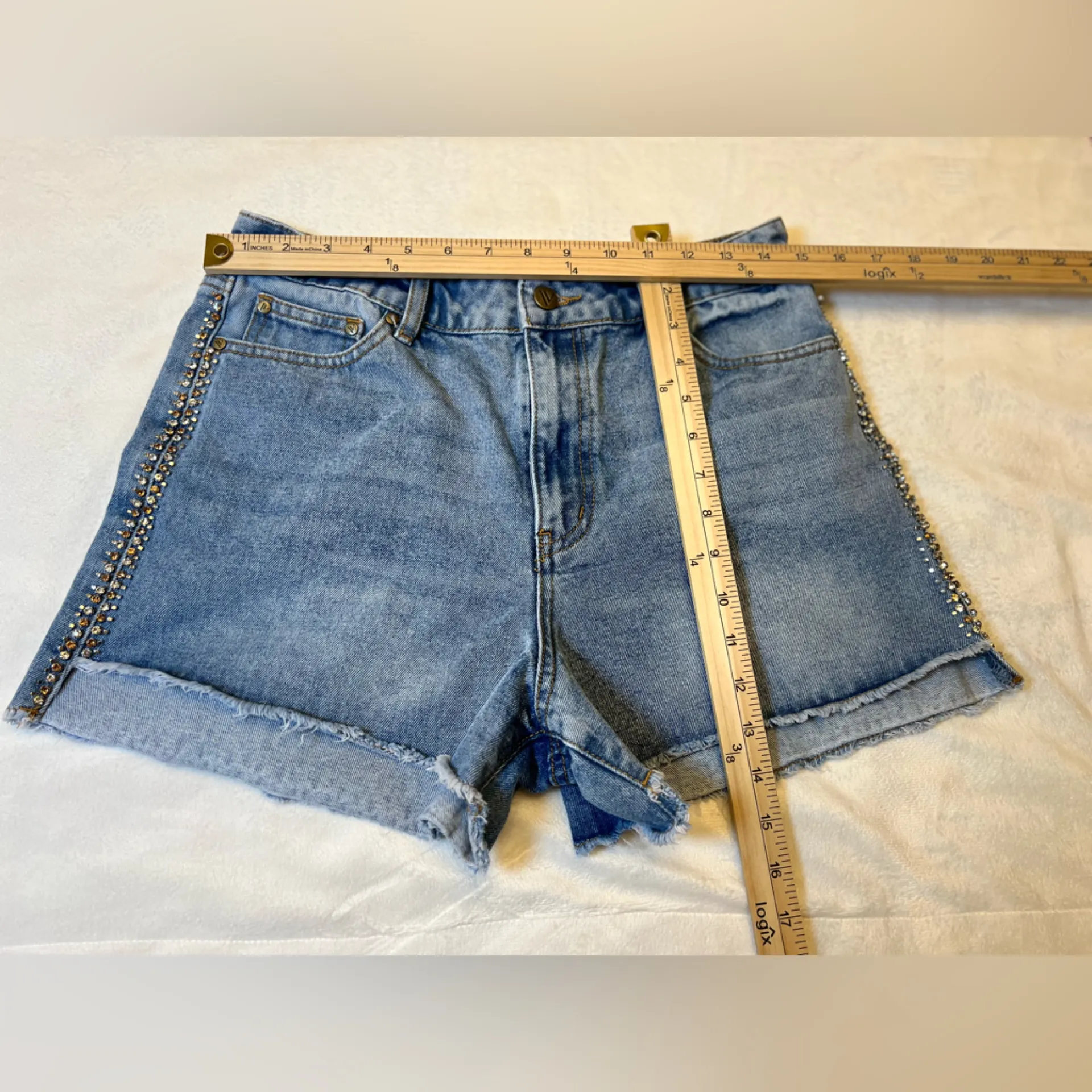 VENUS Light Blue‎ Denim Shorts rhinestone decoration Size 10 - Image 4